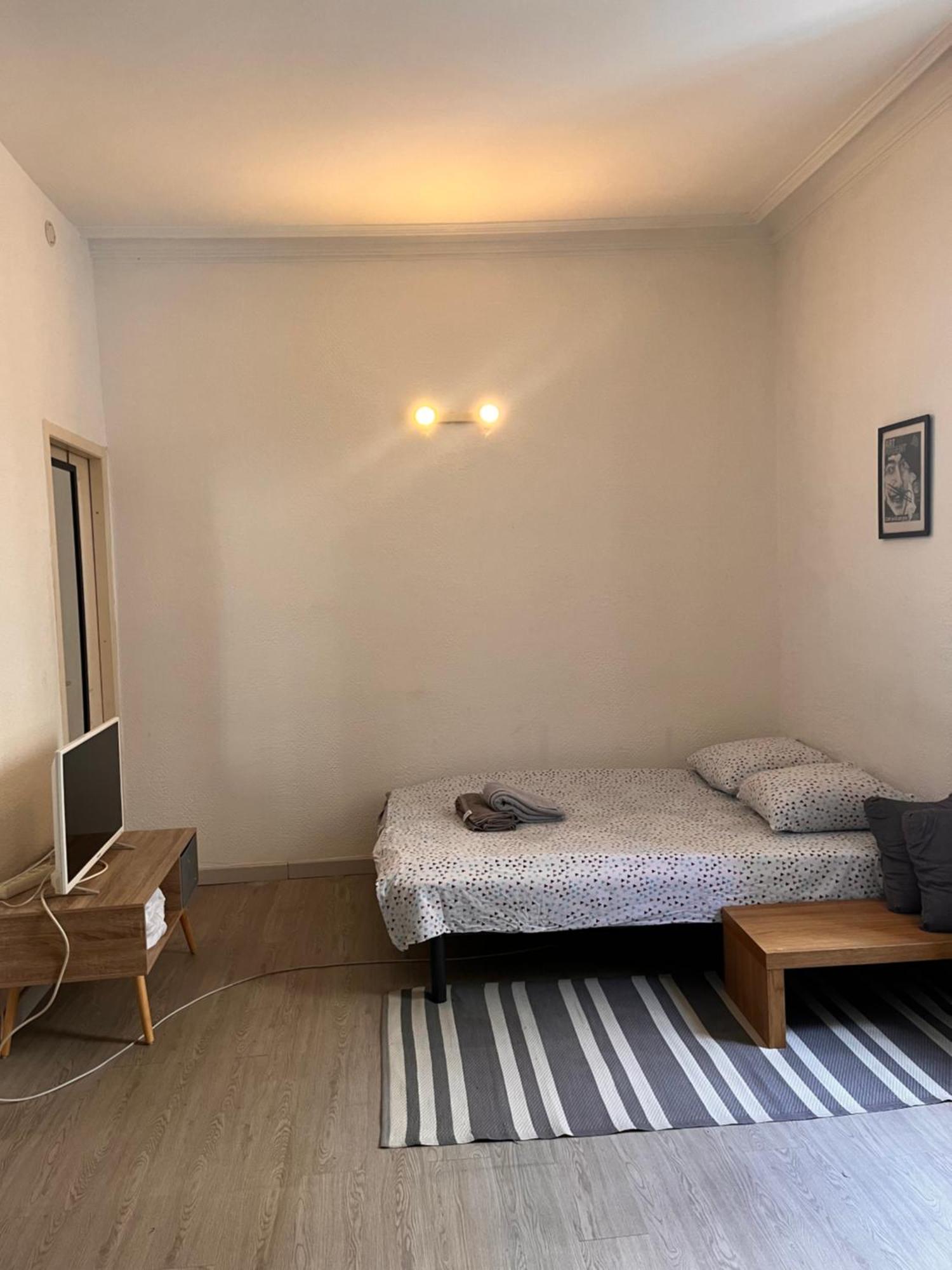 Le Studio Des Carmes Nîmes Exterior photo